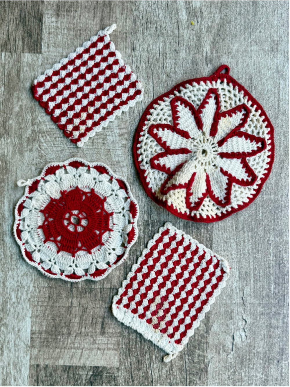 Vintage Hand Crocheted Potholders Set of 4 Red Cream Flower Striped Trivets